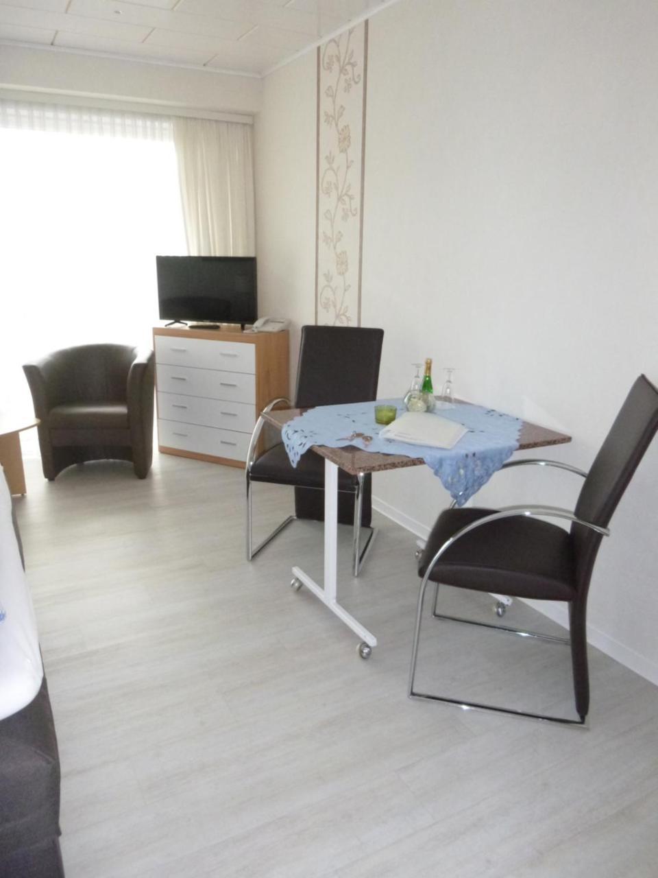 Hotel Haus Delphin à Bad Wildungen Extérieur photo